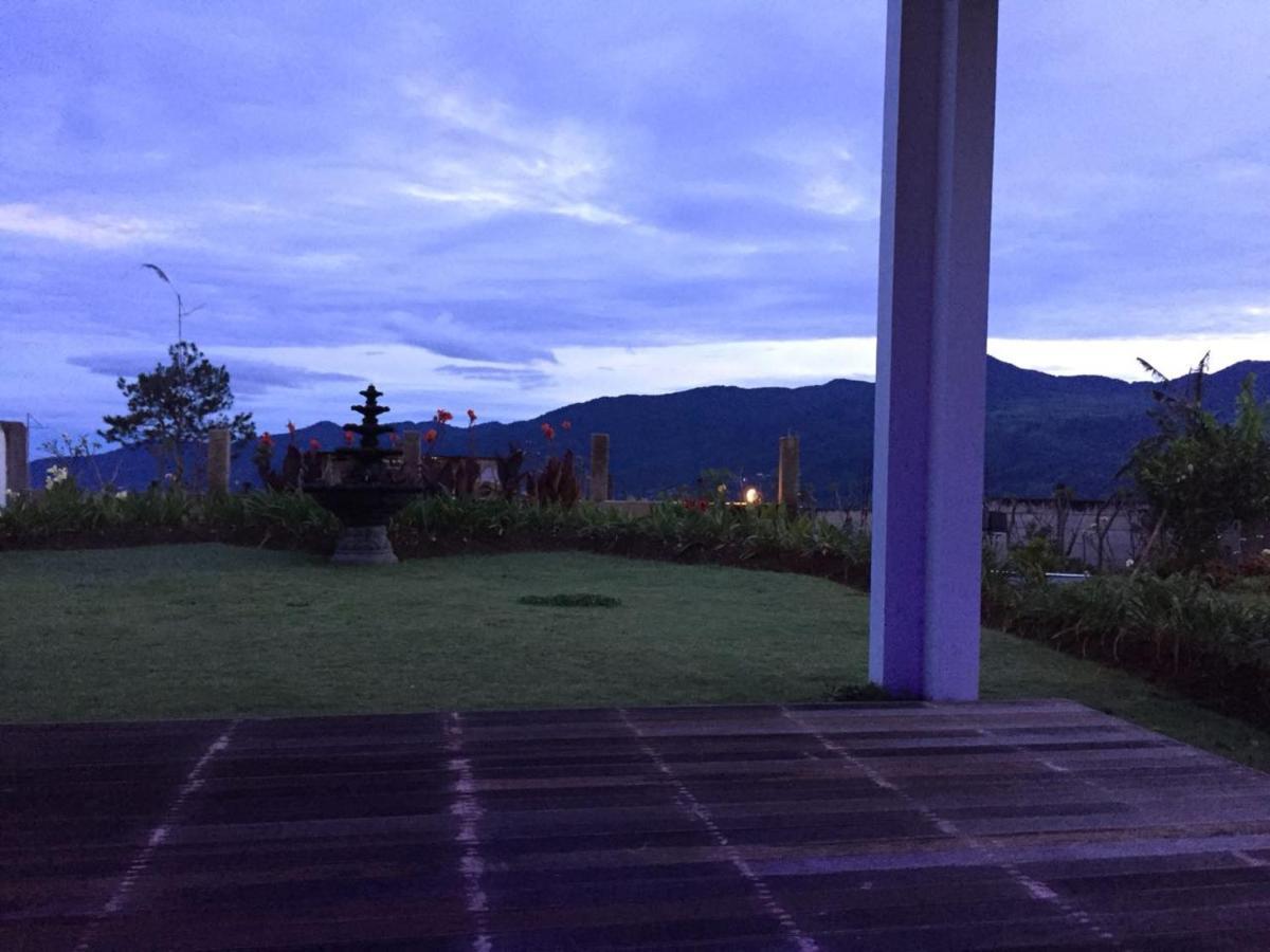 Villa Eaden Puncak Bagian luar foto