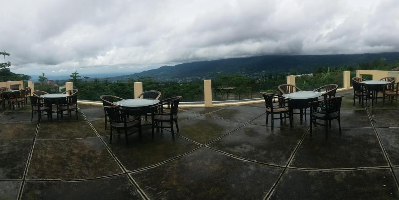 Villa Eaden Puncak Bagian luar foto